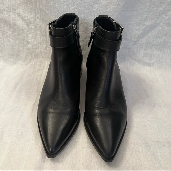 MASSIMO DUTTI black leather ankle boot with buckle - Picture 7 of 9